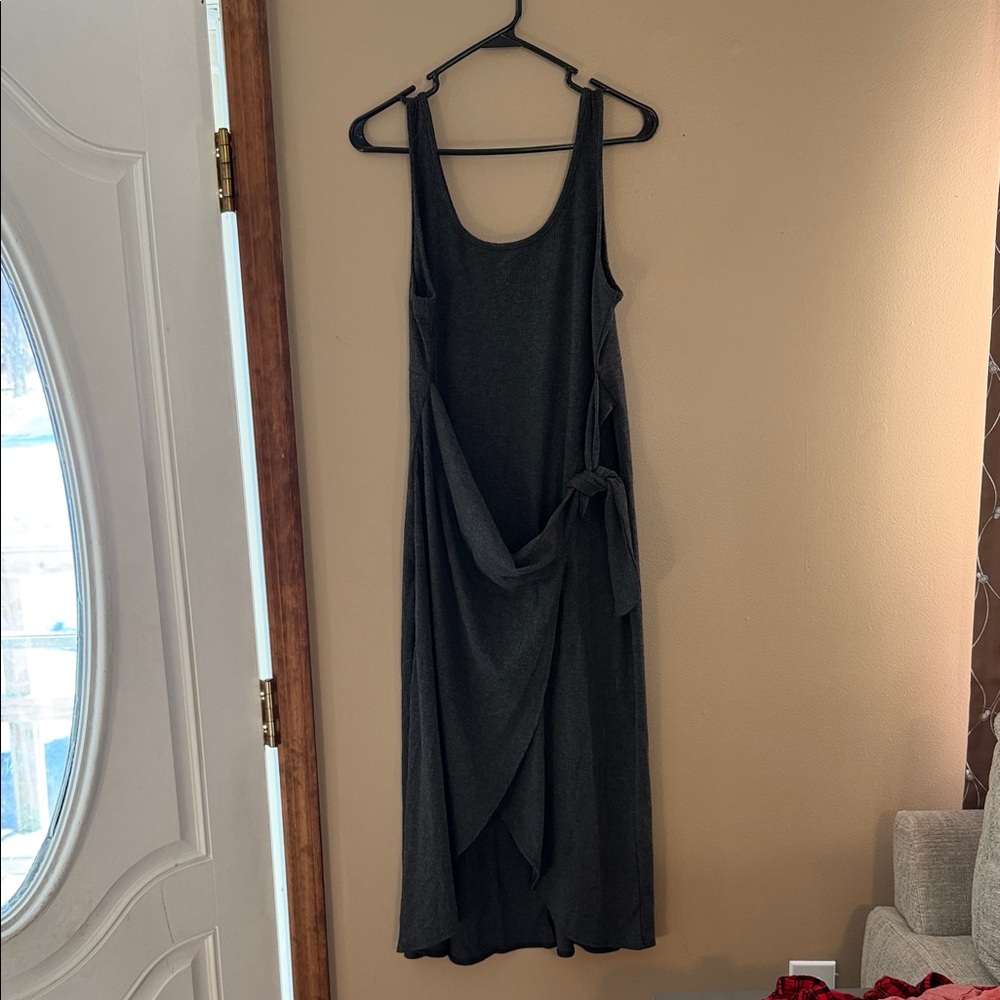 Nine Britton Charcoal Midi Dress